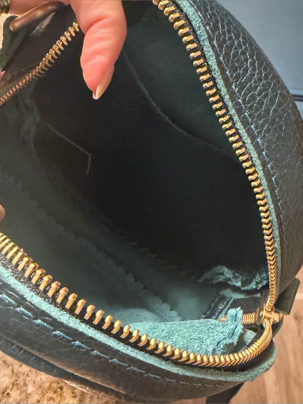 Portland Leather Goods small circle crossbody. Never used - Picture 3 of 4